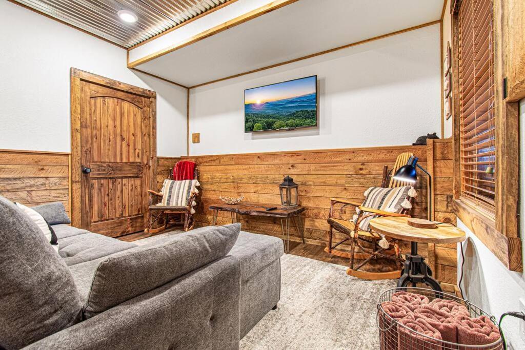 Cherry Log Summit Cabin By Bk Stays - Family Friendly - Playground - Game Room - Jacuzzi - Amazing Mountain Views ภายนอก รูปภาพ