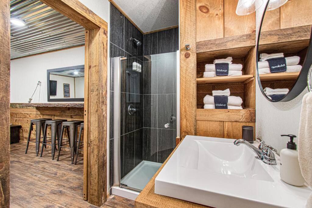 Cherry Log Summit Cabin By Bk Stays - Family Friendly - Playground - Game Room - Jacuzzi - Amazing Mountain Views ภายนอก รูปภาพ