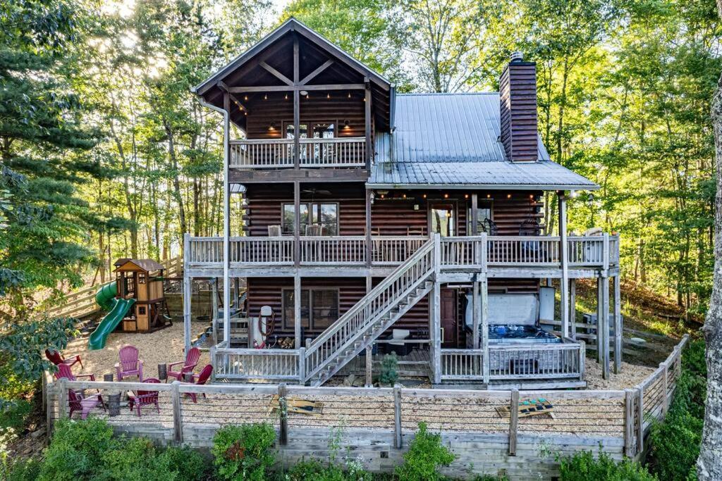 Cherry Log Summit Cabin By Bk Stays - Family Friendly - Playground - Game Room - Jacuzzi - Amazing Mountain Views ภายนอก รูปภาพ